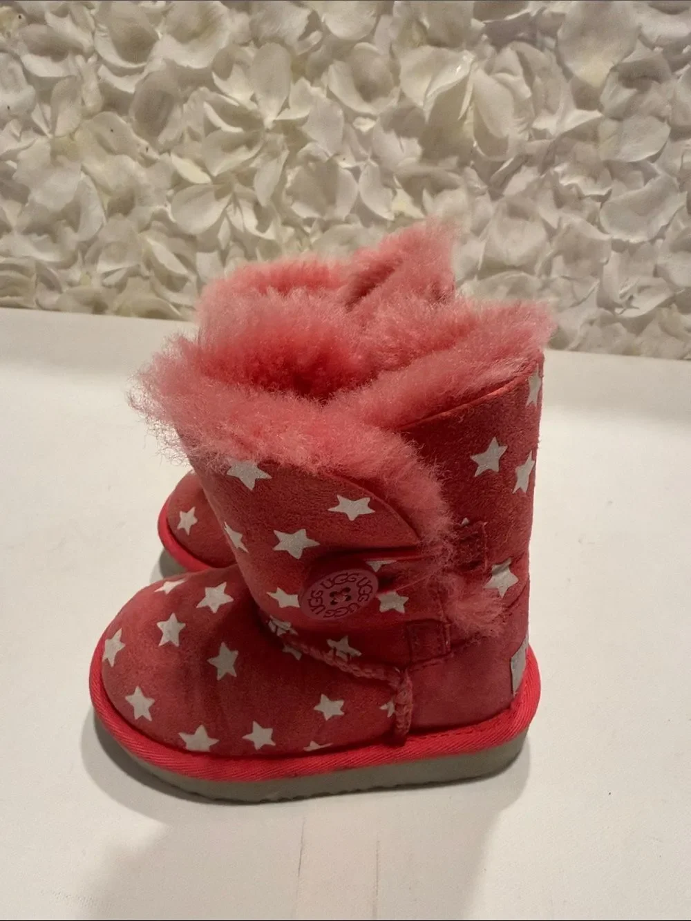 UGG Pink Star-Print Fur-Lined Kids Boots
